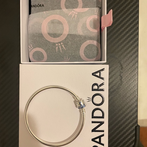 Pandora Sparkling Barrel Clasp Bangle - Picture 2 of 6